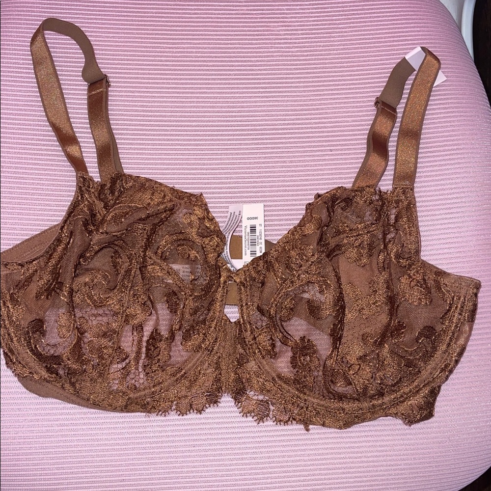 Brand New Victoria Secret Elegant Lace Brown Bra